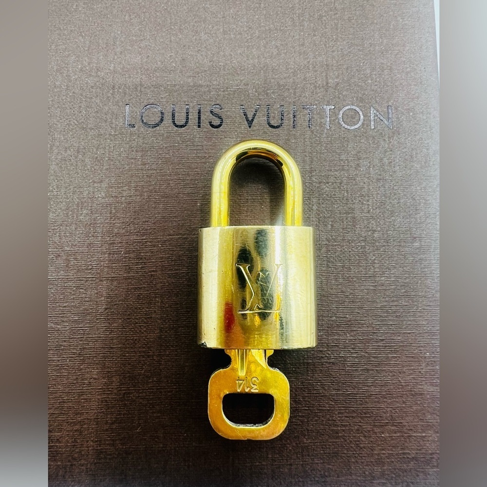 Louis Vuitton Lock and Key #314